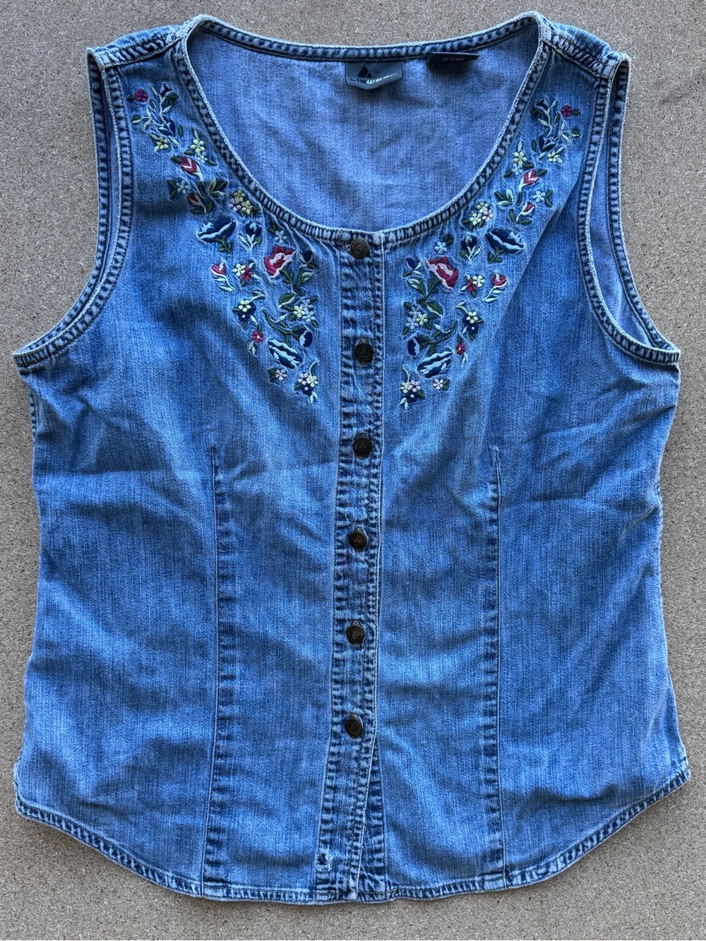 Vintage Lizwear Liz Claiborne Floral Embroidered Light Denim Button up Vest L - Picture 2 of 6